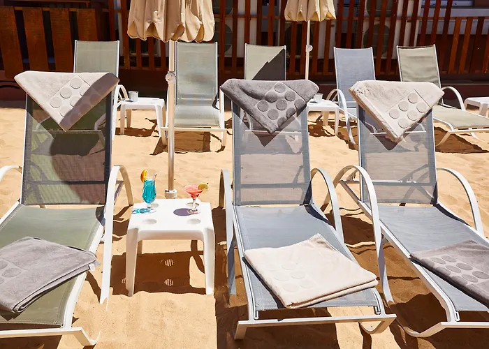 Coral & - Adults Only מלון