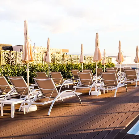 Hotel Coral & - Adults Only