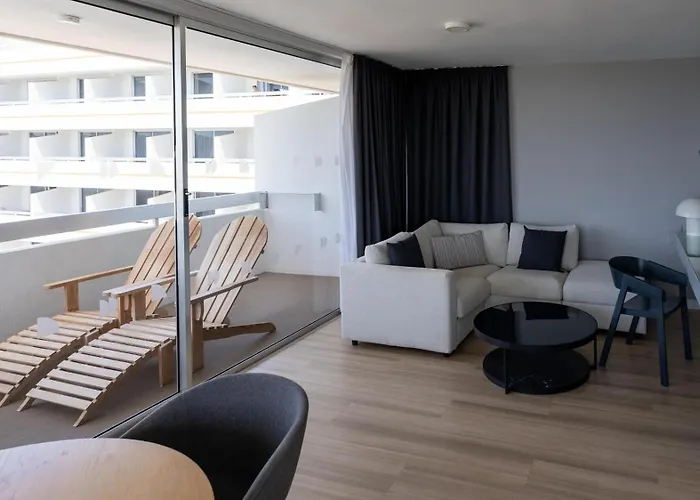 Coral & - Adults Only Otel 4*