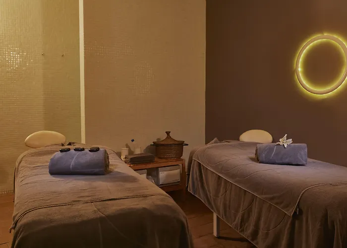 Coral & - Adults Only Otel